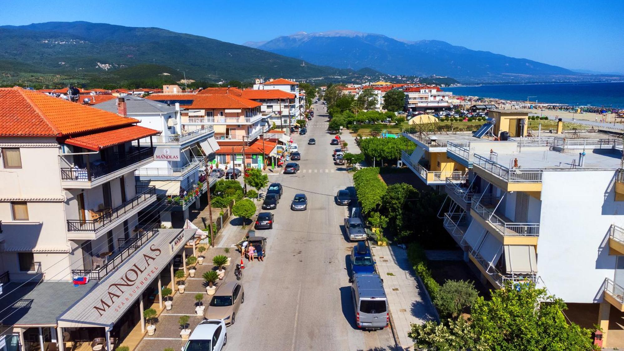 Manolas Neoi Poroi Exterior foto